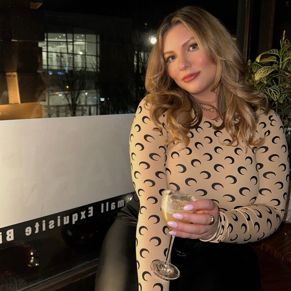 Meet your Posher, Miranda - Picture 4 of 4